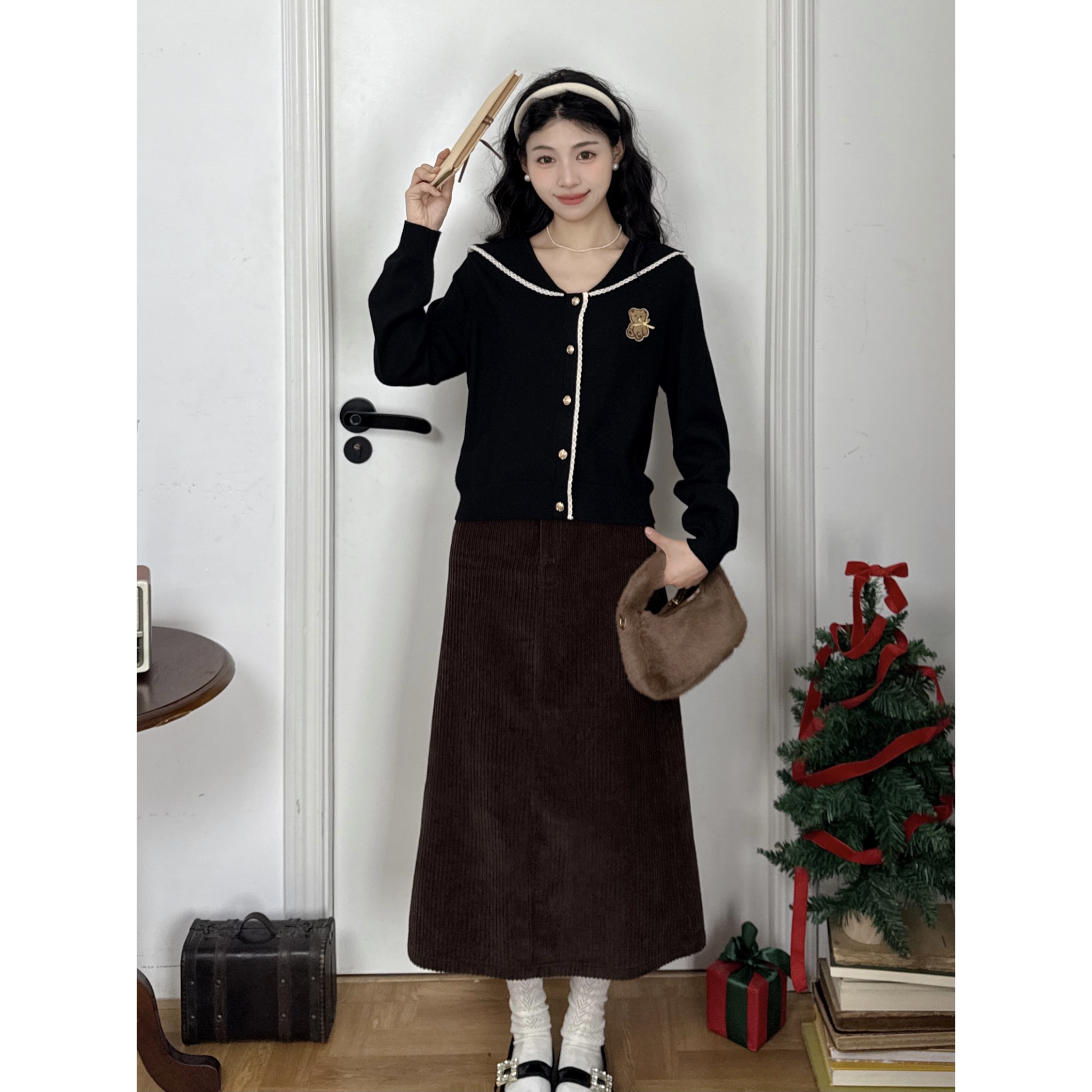 张汽水海军领黑色针织开衫毛衣小香风上衣DY2025291