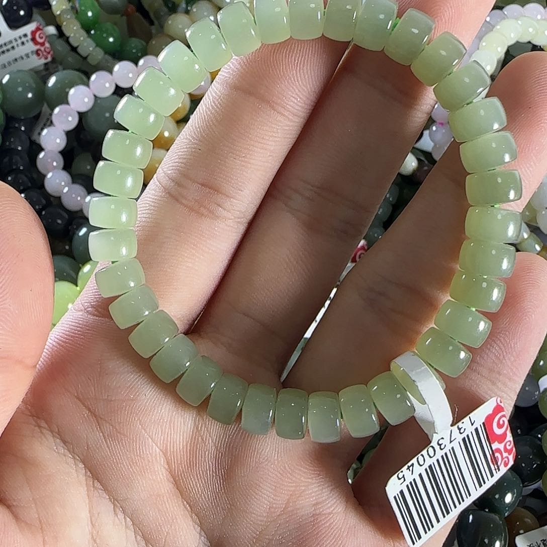 和田玉手链未镶嵌110