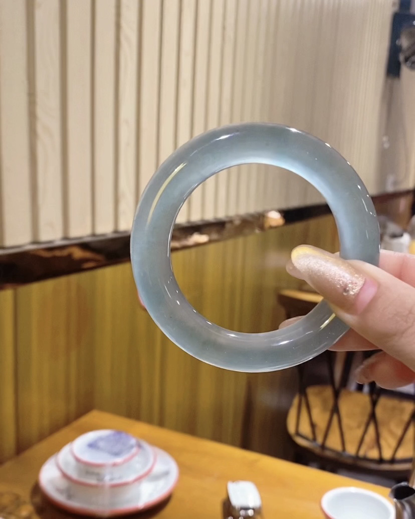 非金属仿水晶手镯 库里蓝深色胖圆条