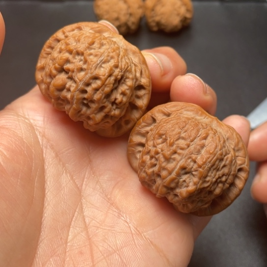 【闪购商品】把件文玩核桃血麒麟……