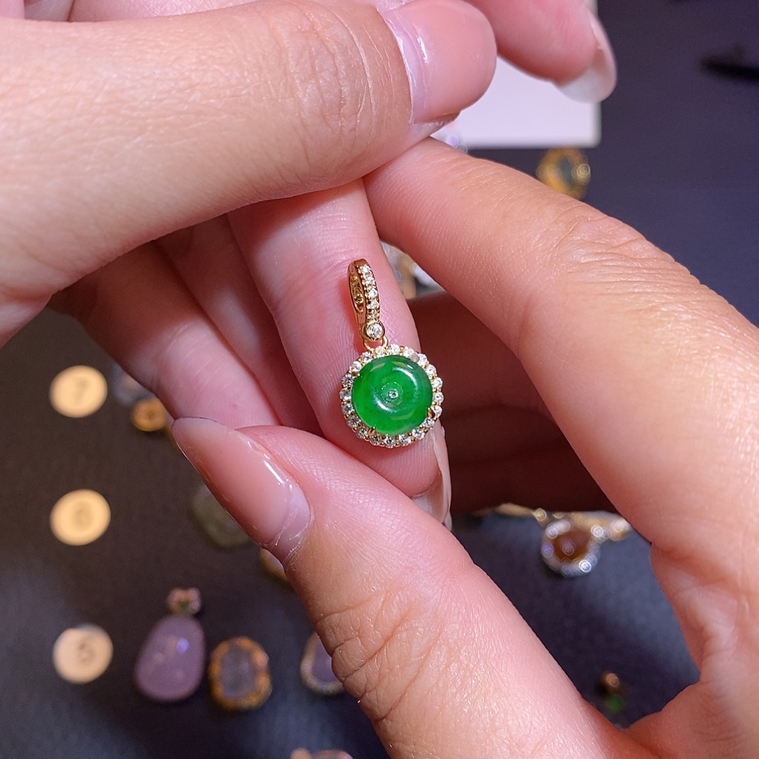 翡翠银S925镶嵌颈饰