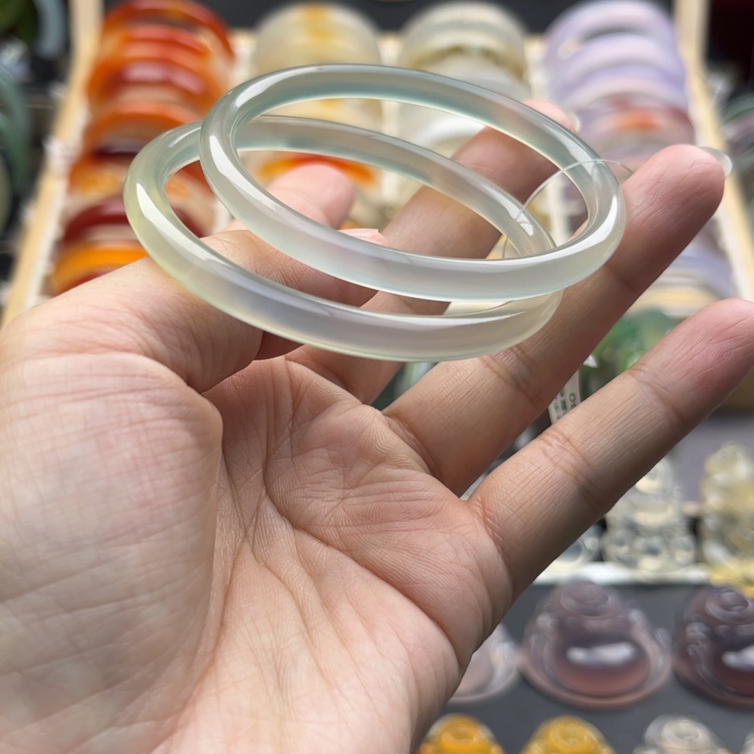 玛瑙/玉髓手镯未镶嵌54+