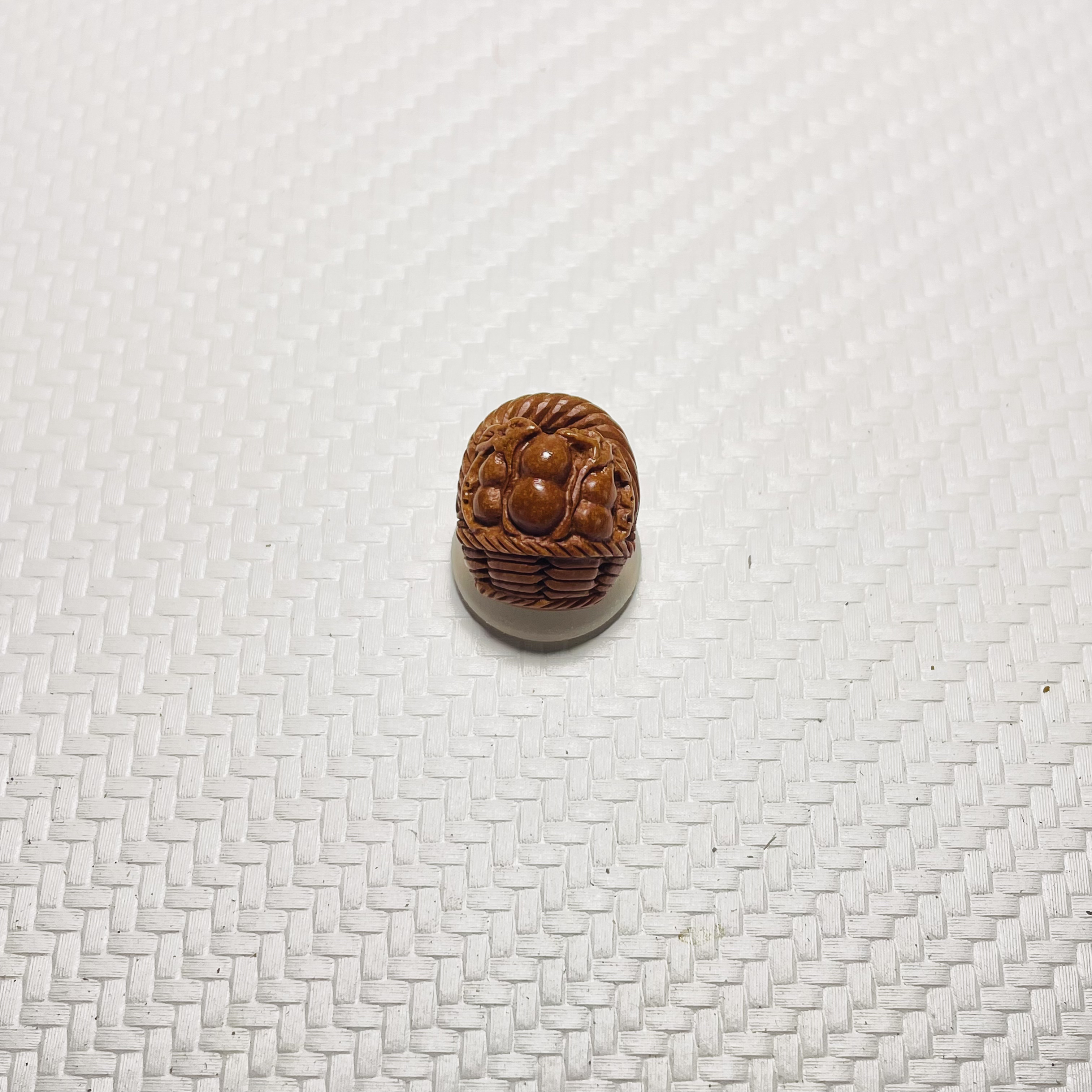 龙纹手工雕刻，福禄编织篮。
