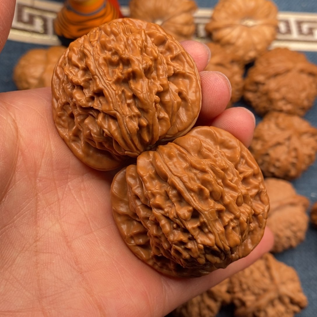 文玩核桃把件43平谷楼