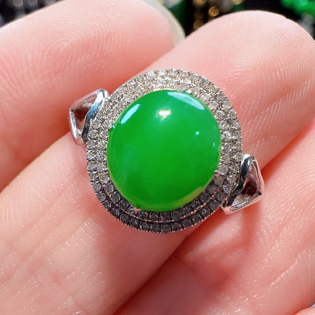 翡翠戒指18K金镶嵌签收后24小时鉴赏期