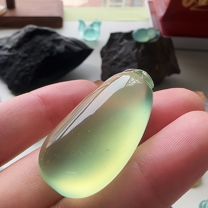 岫玉未镶嵌吊坠(不含链)