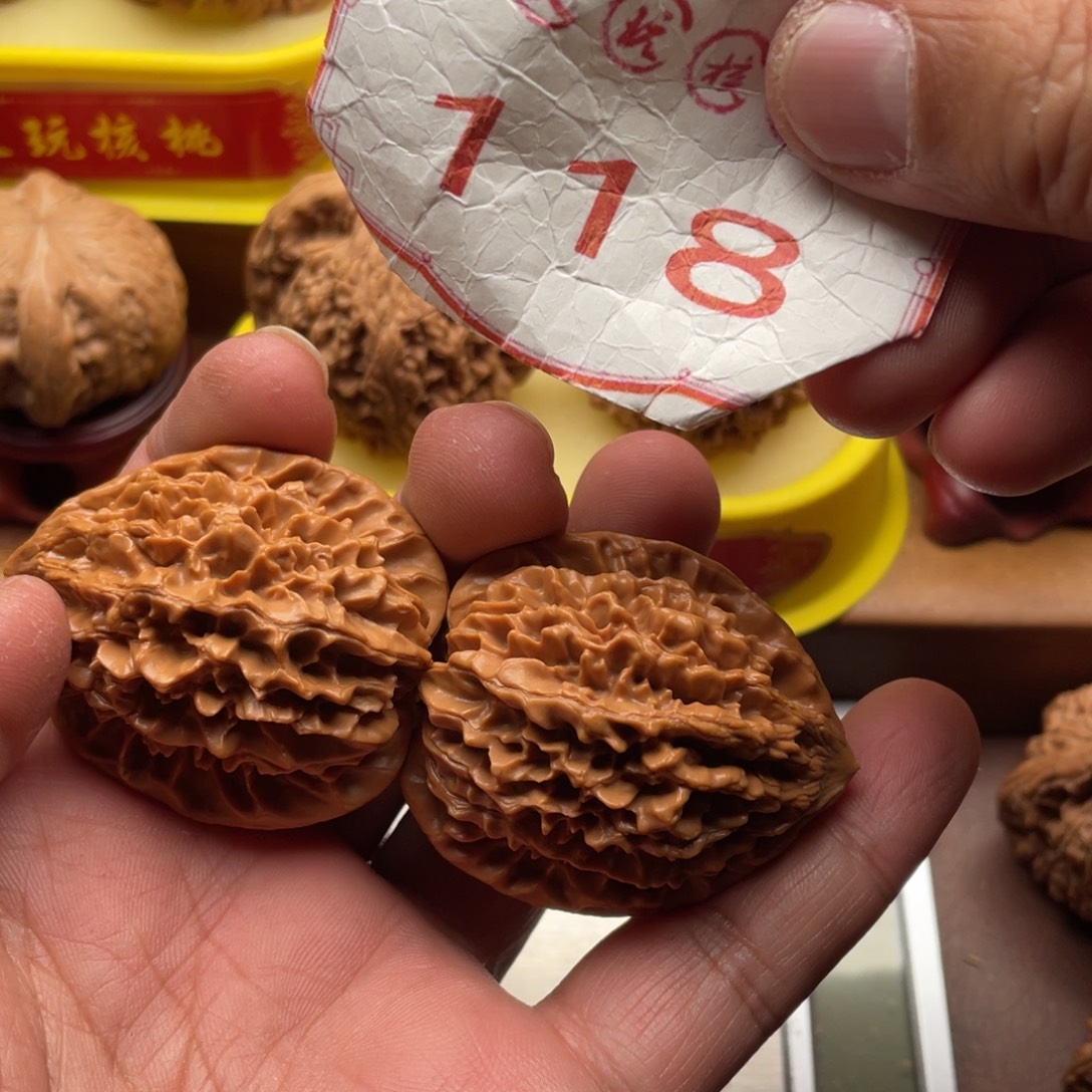 吊坠文玩核桃40招财鼠