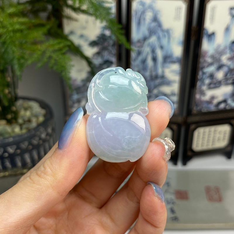 冰春彩寿桃灵猴献瑞挂件 天然翡翠A货