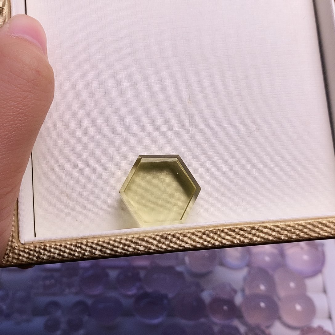 水晶未镶嵌颈饰天然水晶打孔不退不换