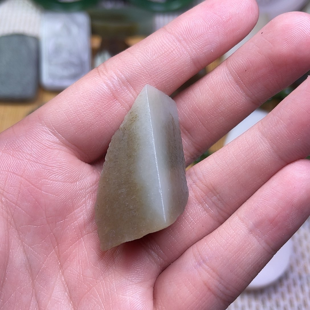 未镶嵌和田玉珠宝半成品