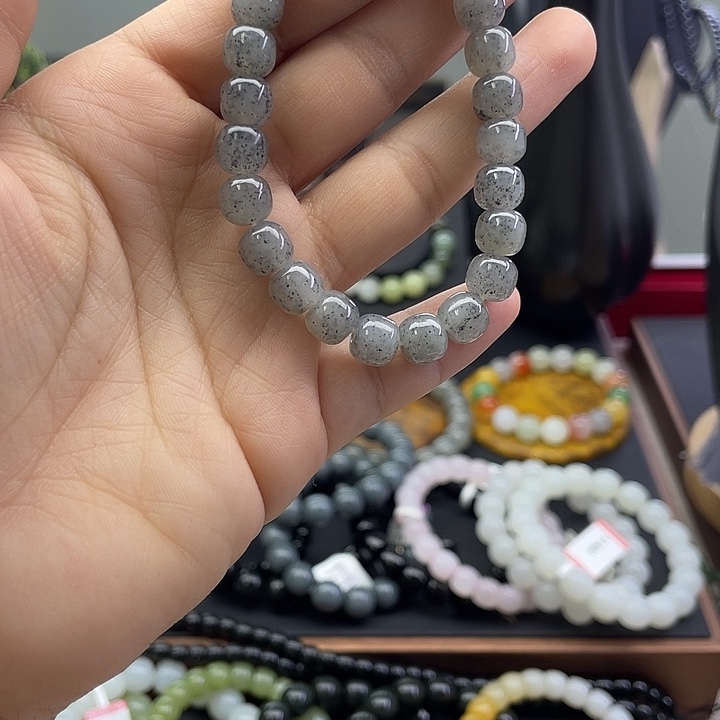 和田玉未镶嵌手串