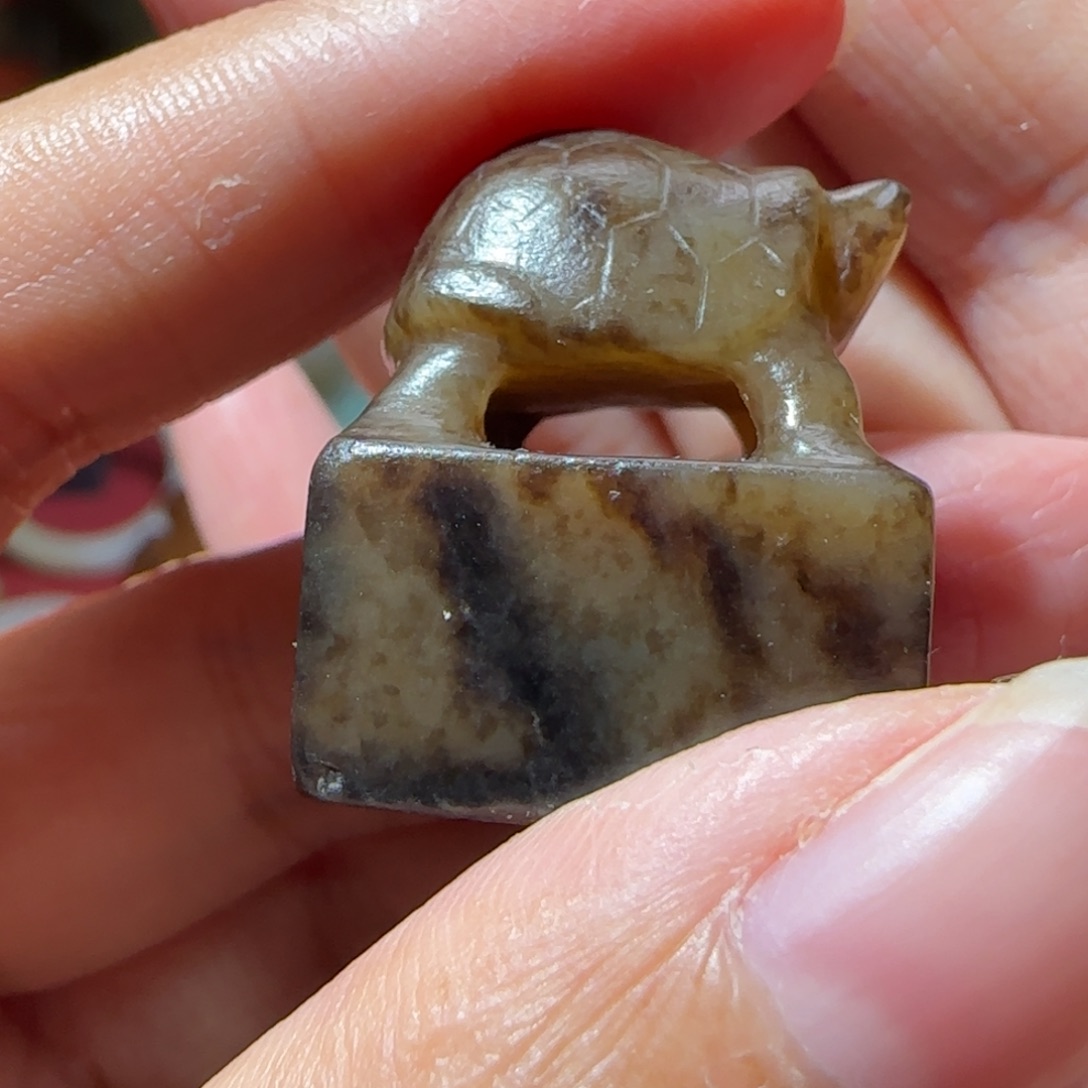 红***社和田玉未镶嵌挂件