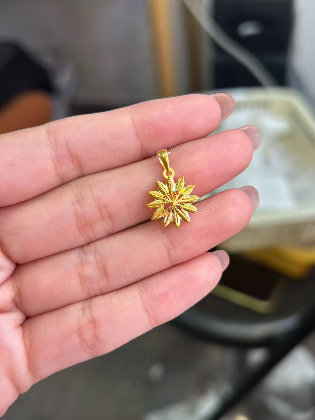 足金999 新版炫彩芒星