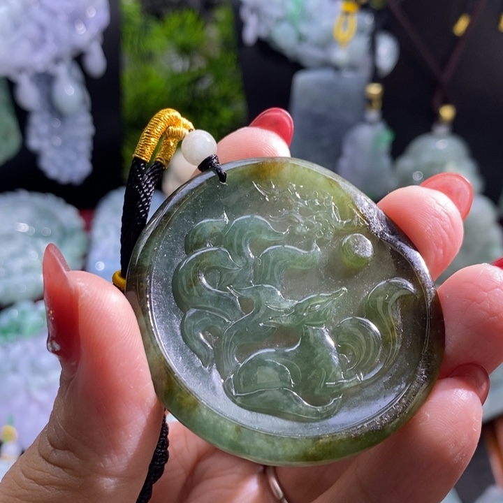 【闪购商品】颈饰未镶嵌翡翠九尾