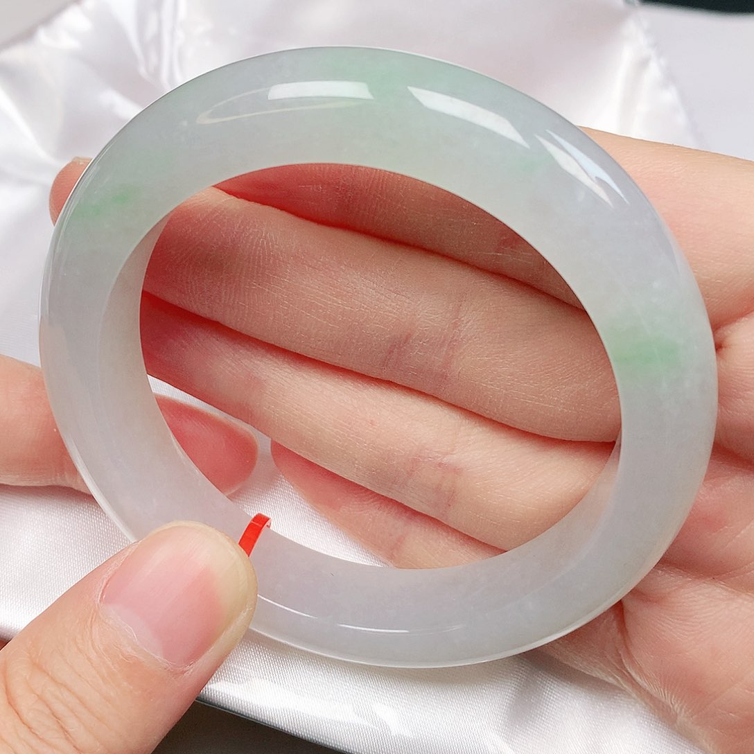 翡翠手镯未镶嵌抖音899