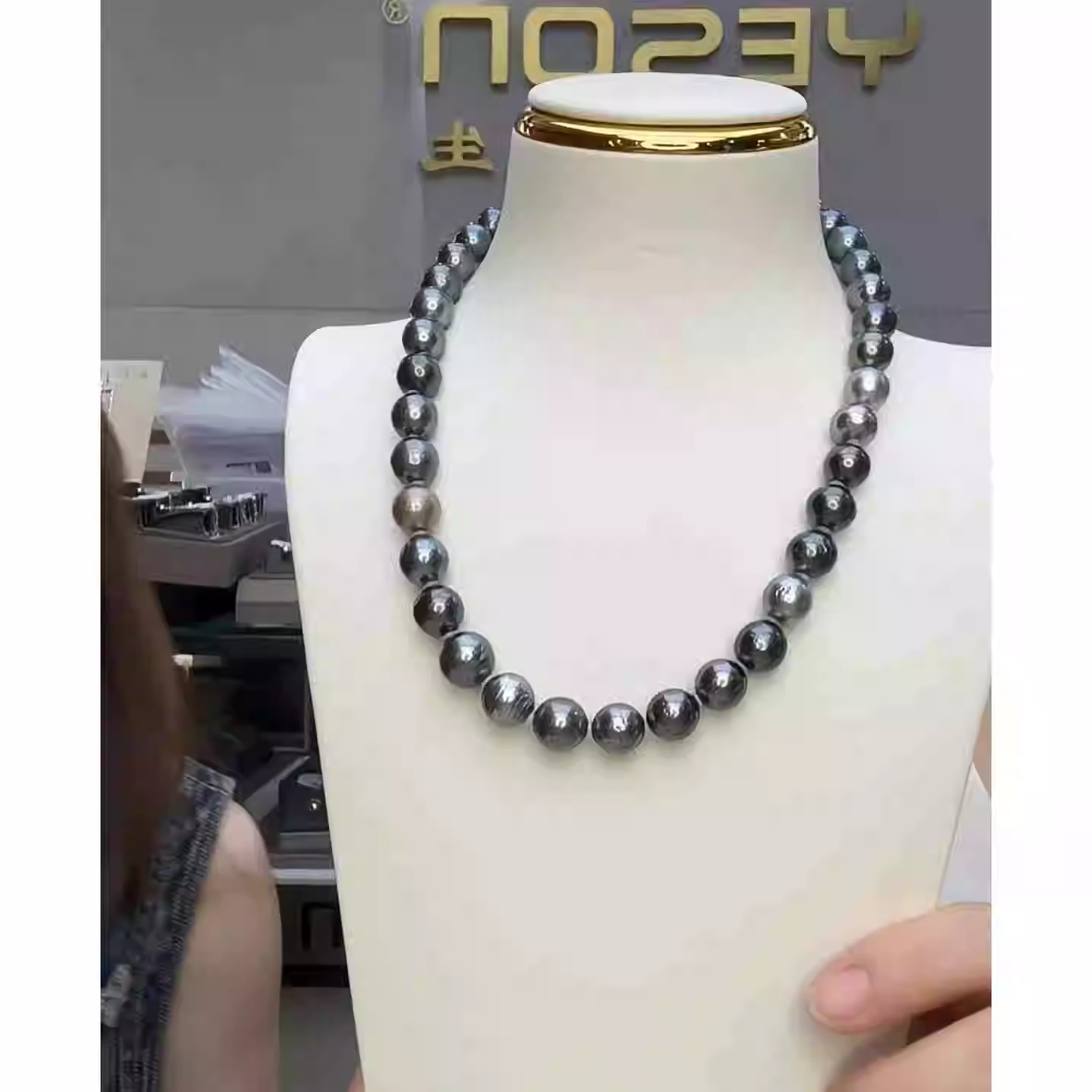 【周总专享】9-12mm海水大溪地珍珠项链S925银扣 XL2229