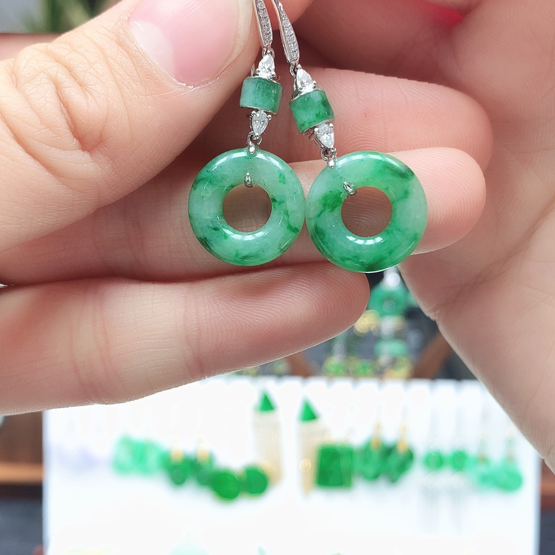 翡翠耳饰18K金镶嵌耳饰