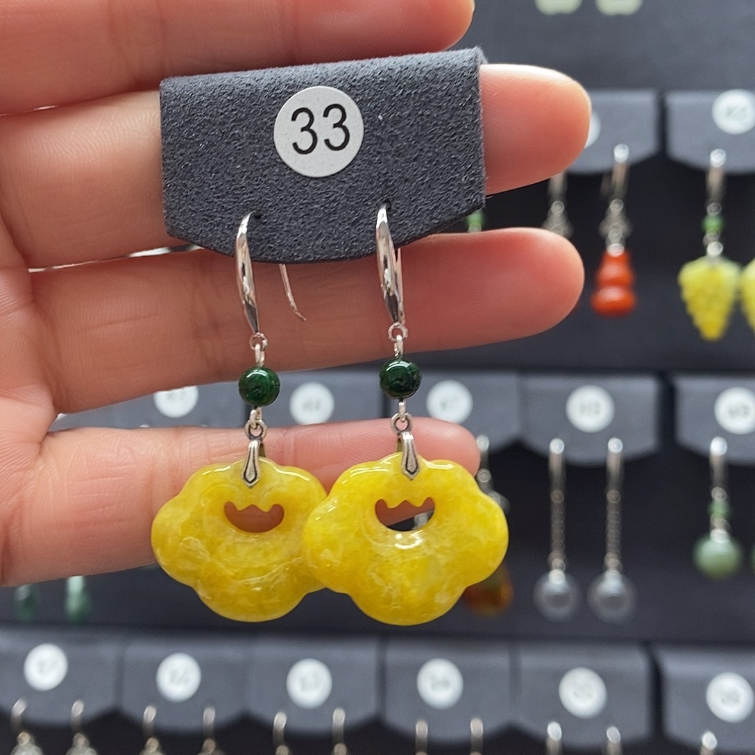 偷****翡翠银S925镶嵌耳饰