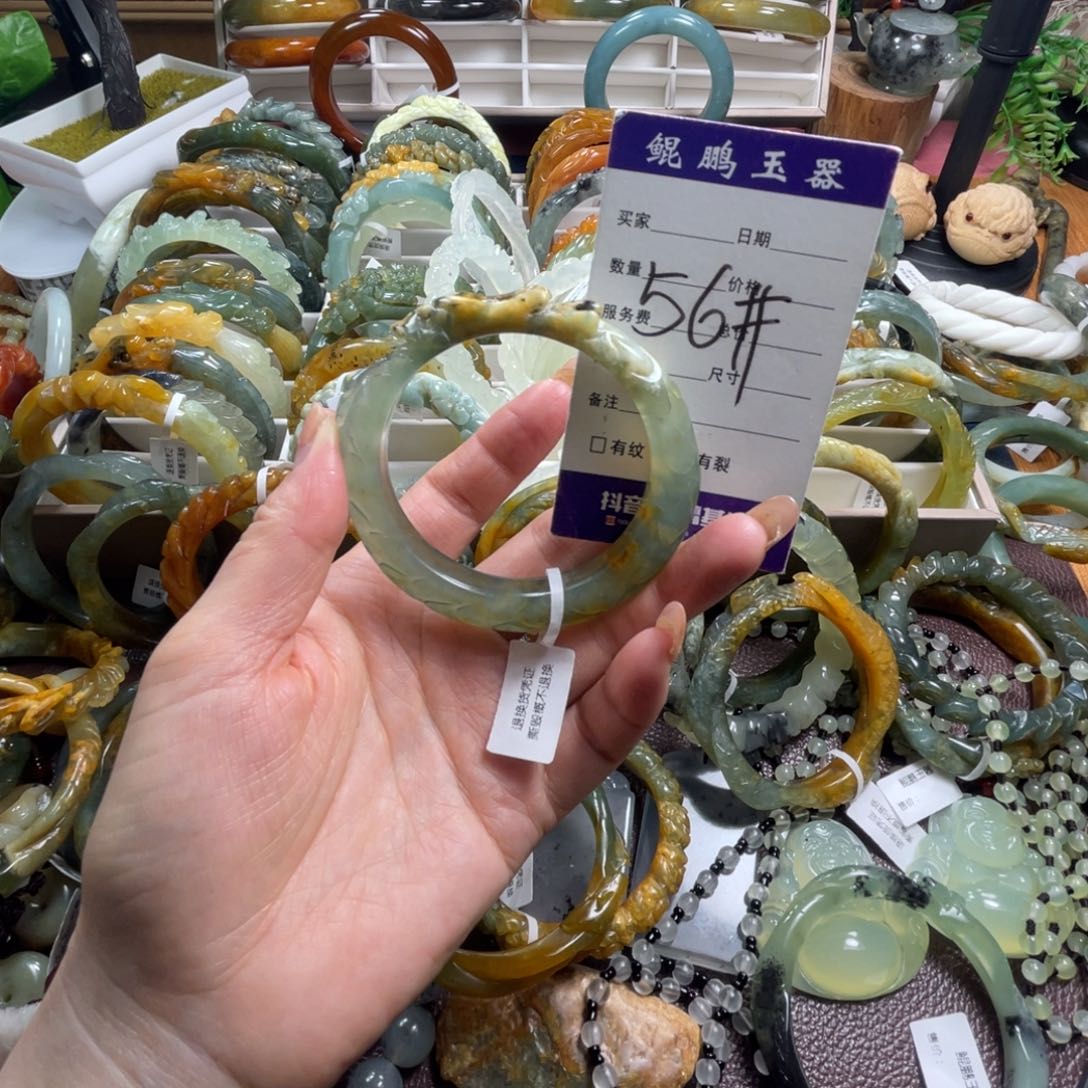 未镶嵌蛇纹石玉手镯