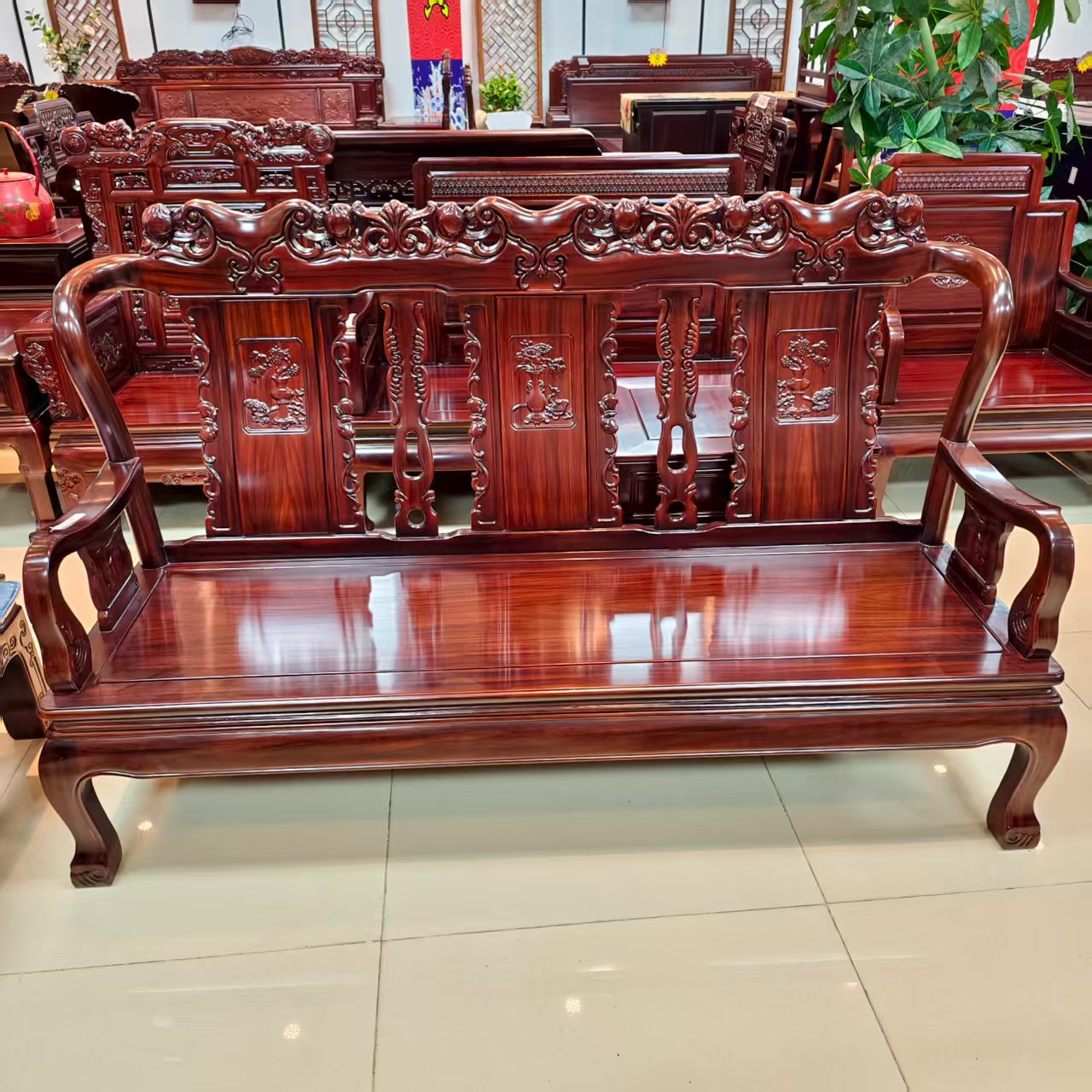 酸枝木 桃子战国三人位尺寸：长182宽60坐高40背高111