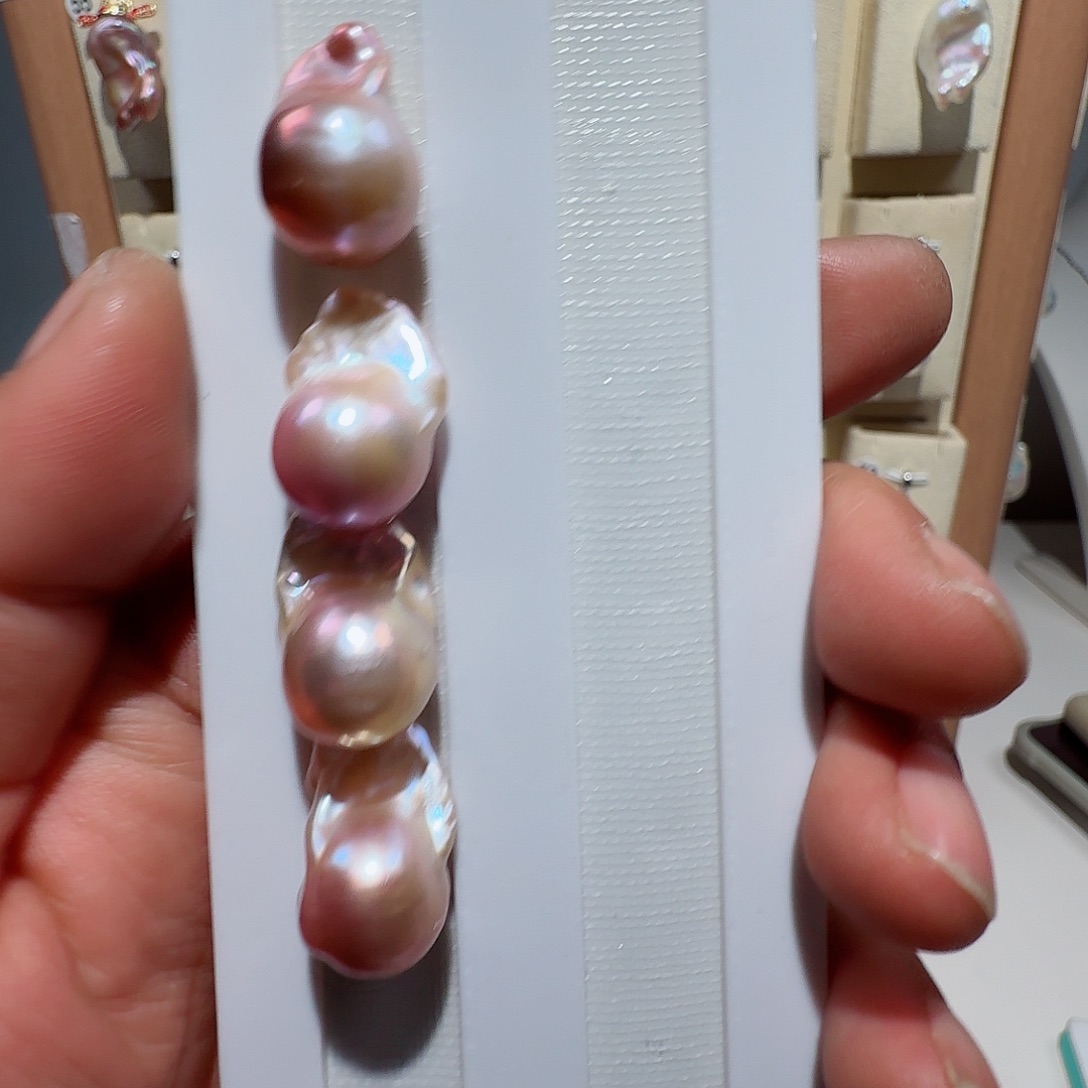 *****合金淡水珍珠颈饰