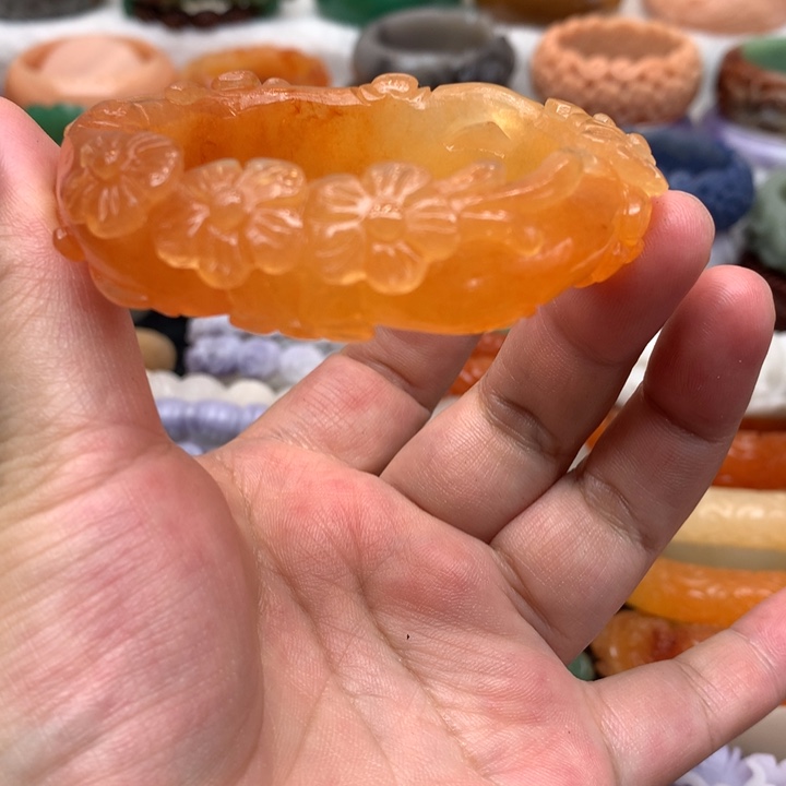 石英质玉手镯未镶嵌开***^