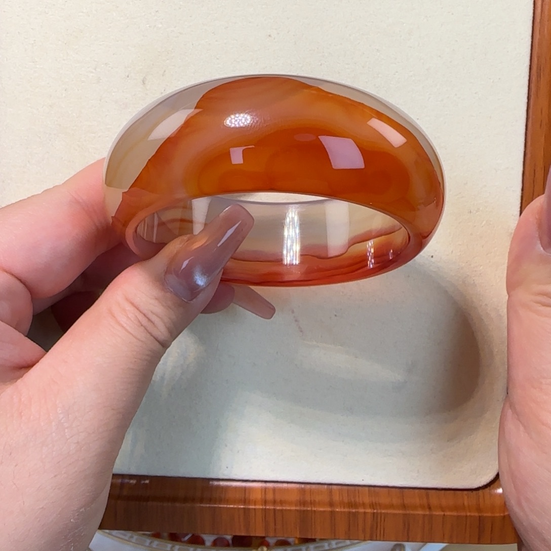 英***子玛瑙/玉髓未镶嵌手镯