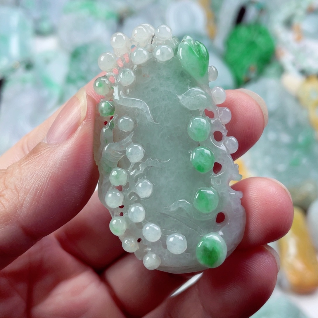 翡翠未镶嵌吊坠(不含链)