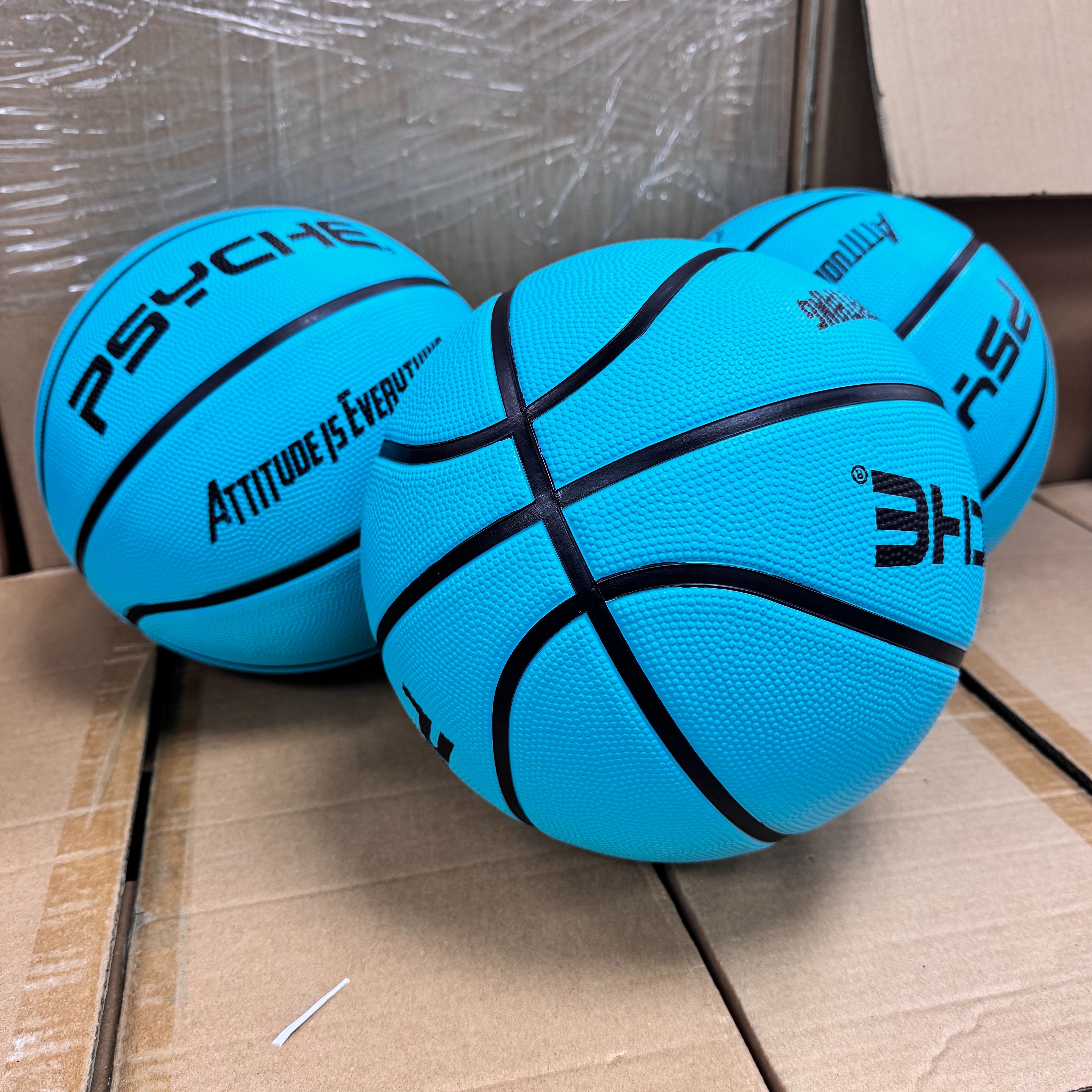 篮球限量纪念款学生成人比赛软皮室内外耐磨标准蓝球随机发GZG