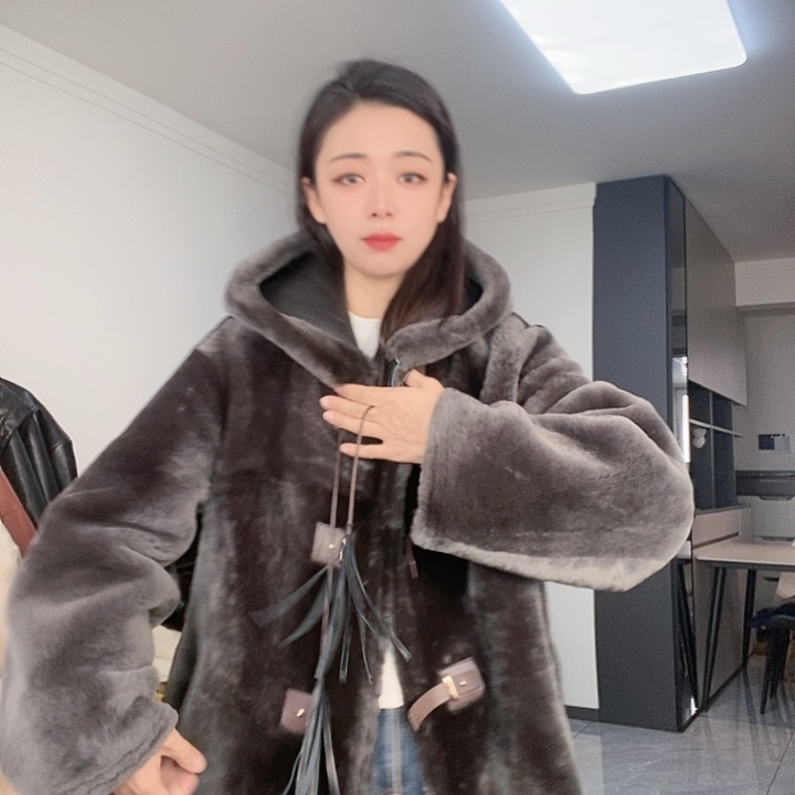 绵羊皮美丽奴皮毛一体M130，L145，XL155斤拍下备注尺码