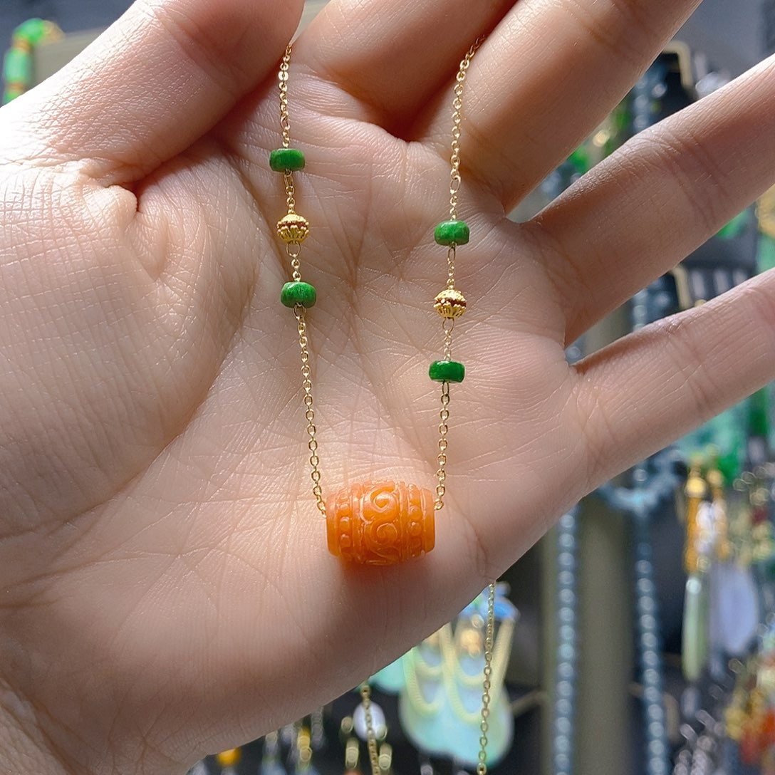 未镶嵌翡翠耳饰翡翠