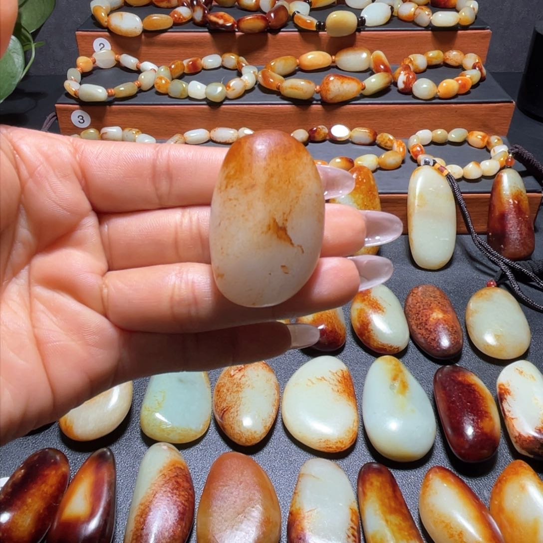 颈饰未镶嵌和田玉_****℡