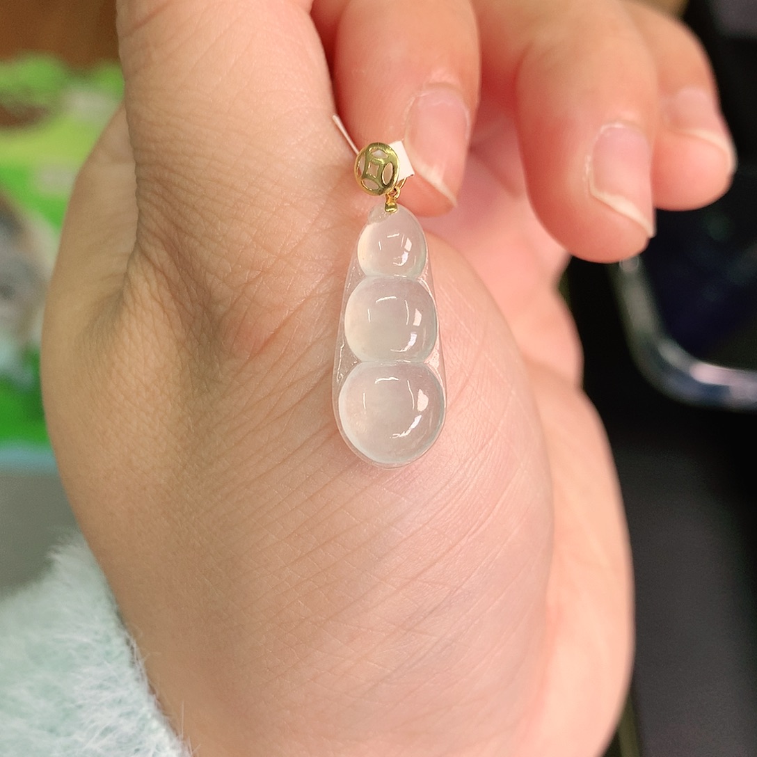 翡翠颈饰18K金镶嵌高冰豆高21 宽9.5 厚4.5