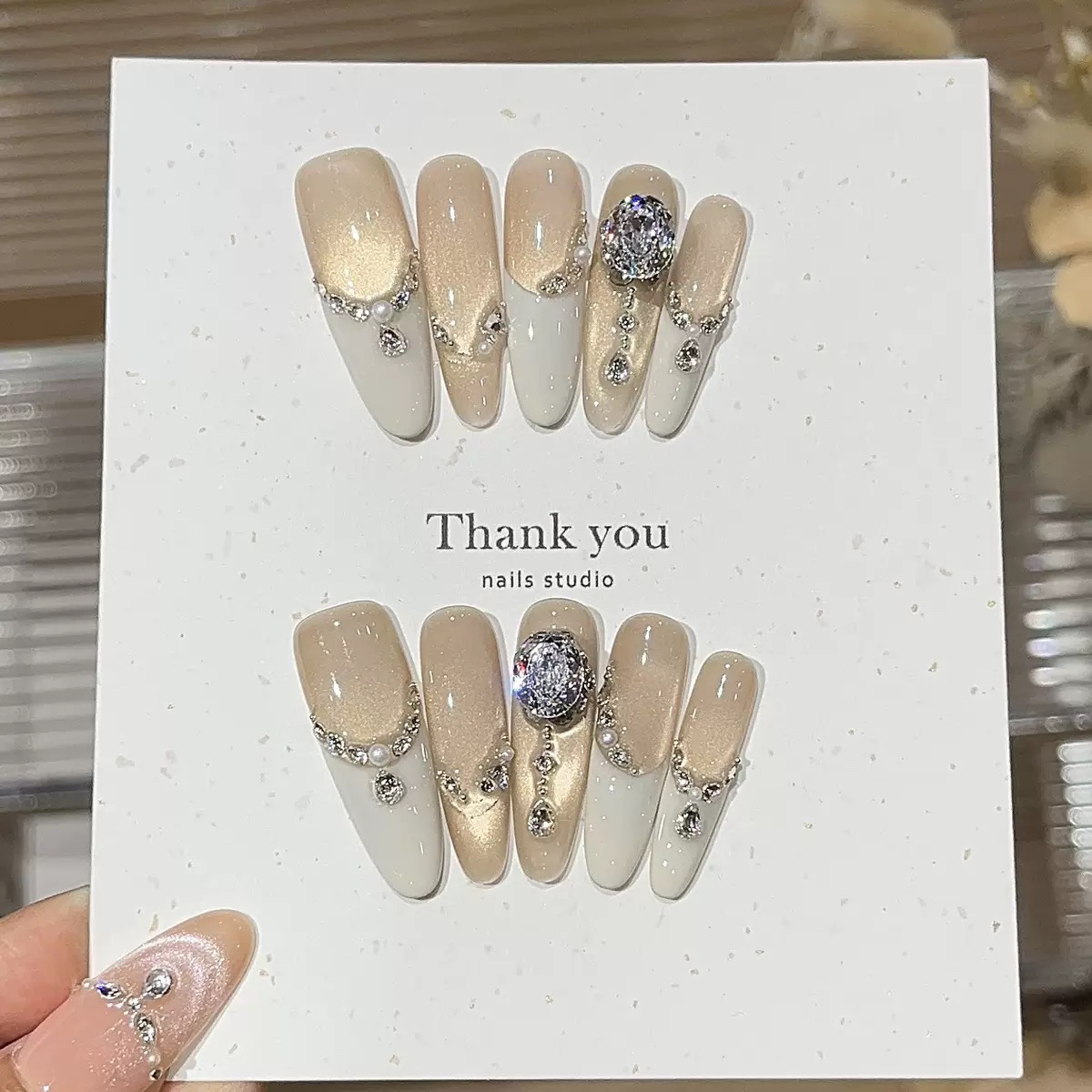 复古手稿系列【古堡公主】浅香槟色猫眼碎钻精品星锆高级感穿戴甲