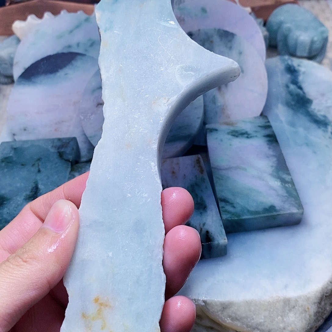 翡翠未镶嵌颈饰588