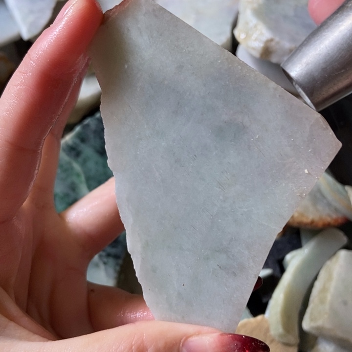 翡翠颈饰未镶嵌天然翡翠