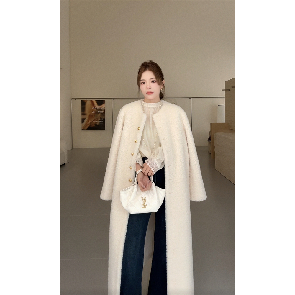 人造皮草 NN LIMITED≥3109 圆领系扣排扣长款净面仿皮草外套