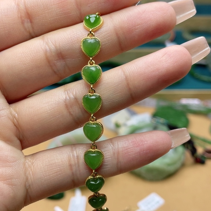 和田玉手链55圈口。编号45银S925镶嵌