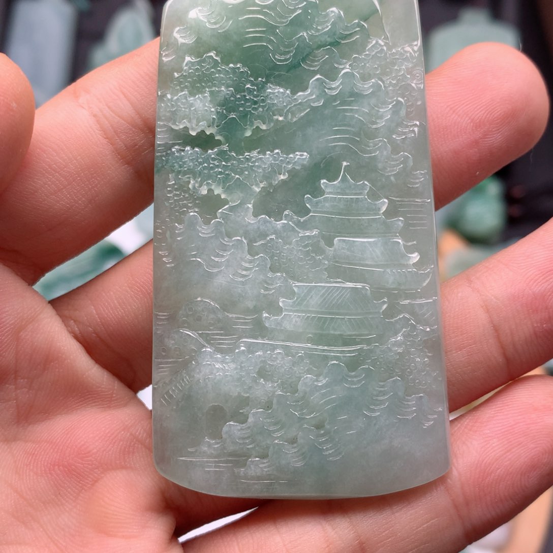 【闪购商品】翡翠颈饰未镶嵌山水