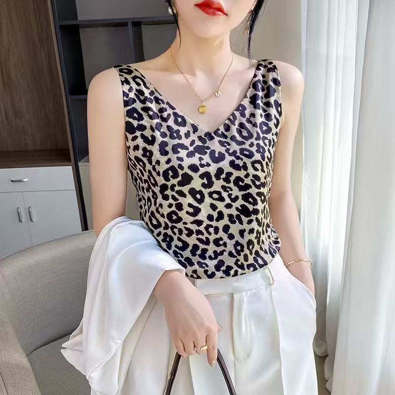 老钱风甜酷豹纹缎面吊带西装外套内搭百搭通勤显瘦