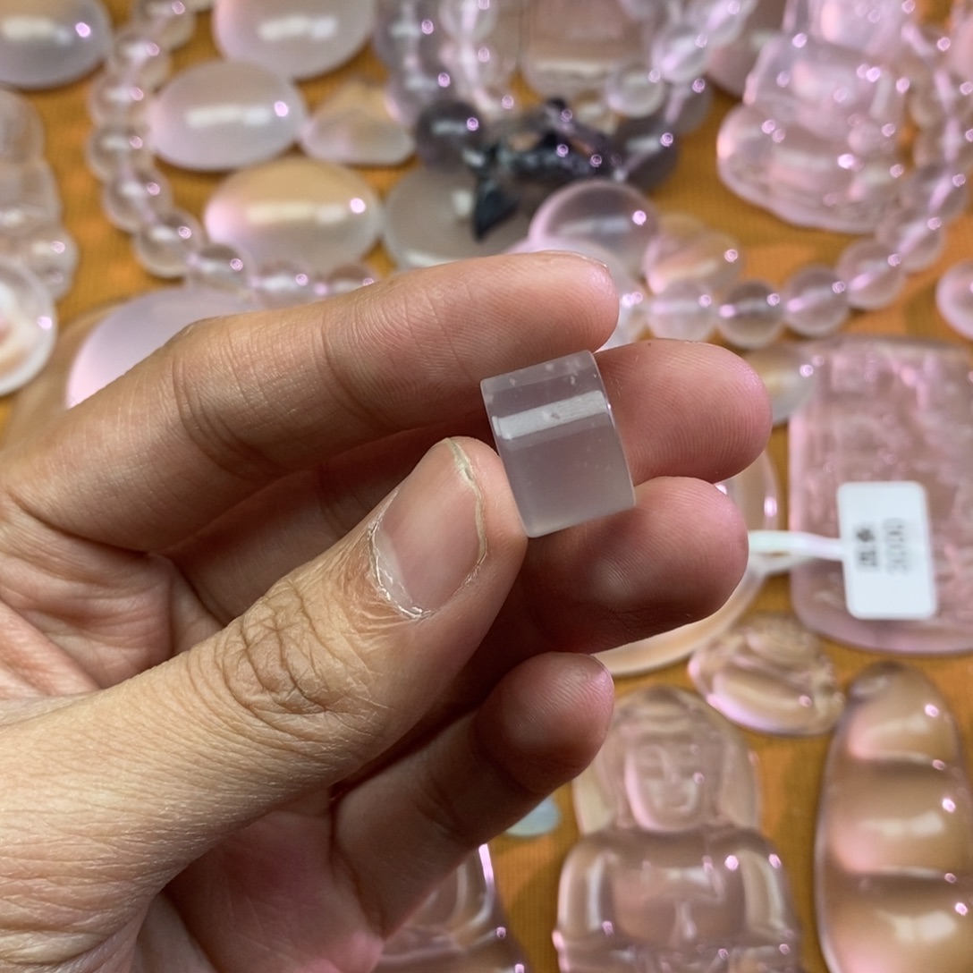 魚***定制石英质玉未镶嵌天然石英质玉俄料