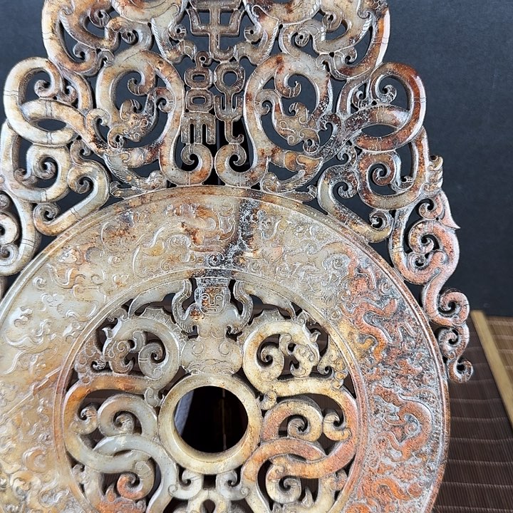 生***威和田玉未镶嵌挂件