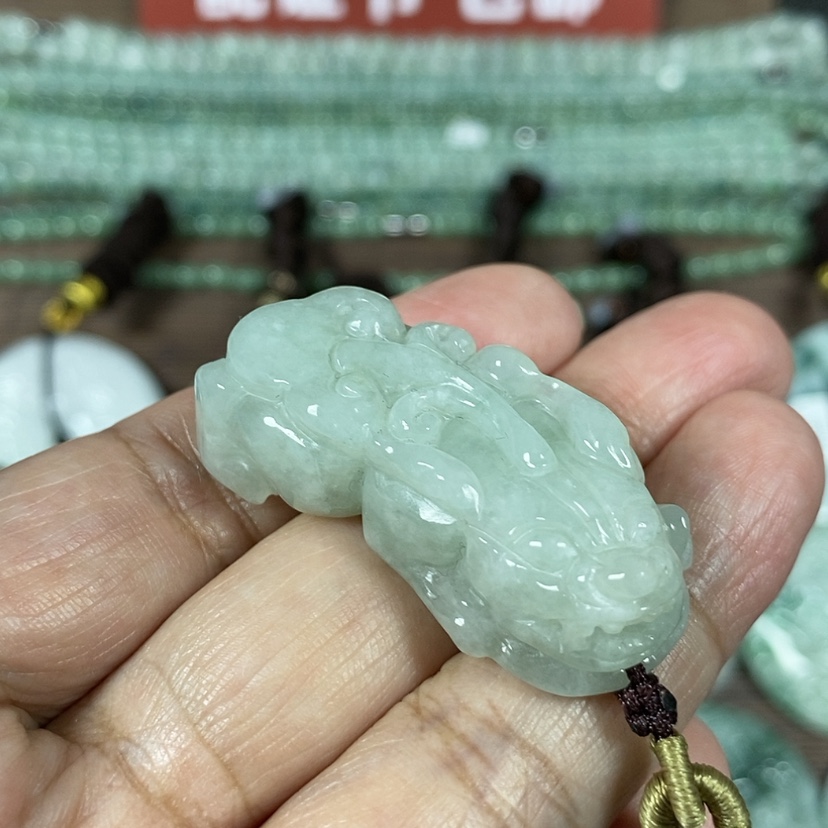 【闪购商品】翡翠颈饰未镶嵌玉吊坠翡翠玉貔貅吊坠