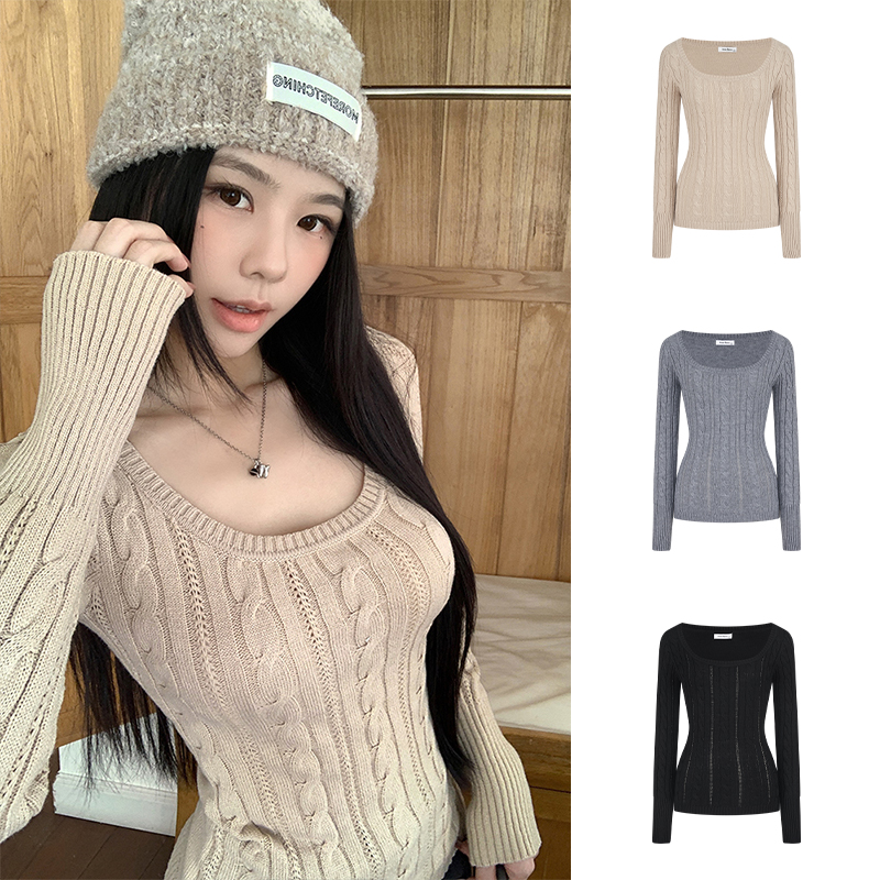 Moses Queen/魔西女王韩系高级气质款秋冬U领修身显瘦针织打底衫
