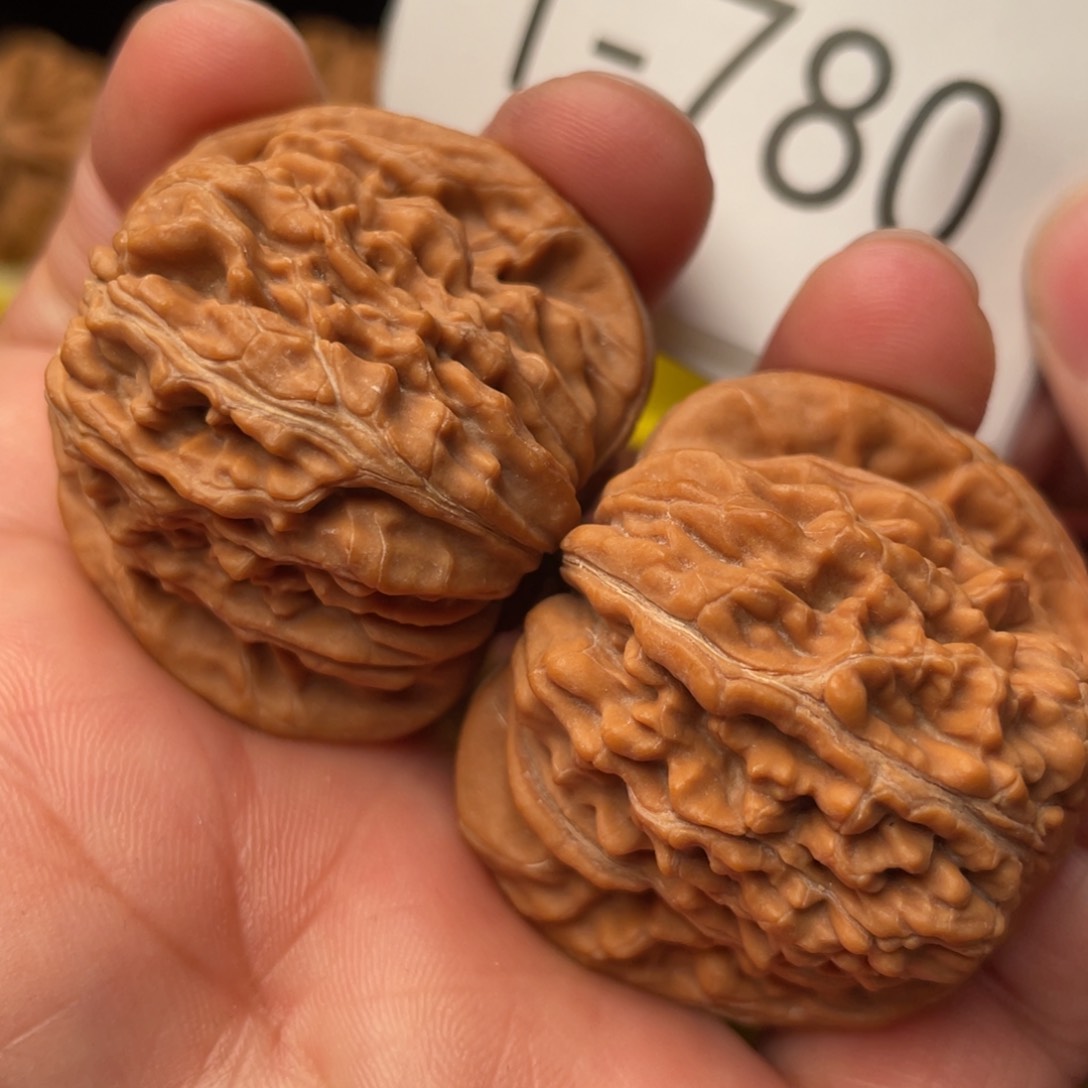 文玩核桃把件大肚楼39