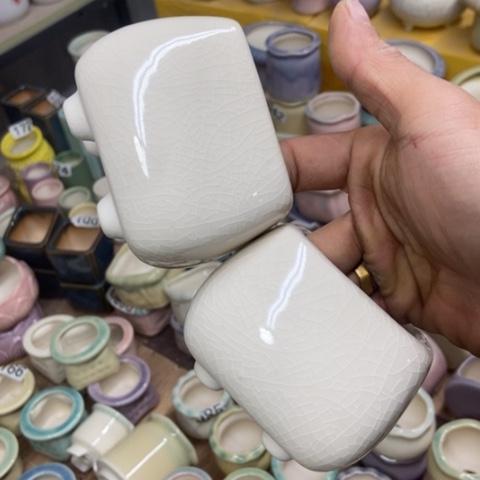 红陶花盆微瑕介意勿拍