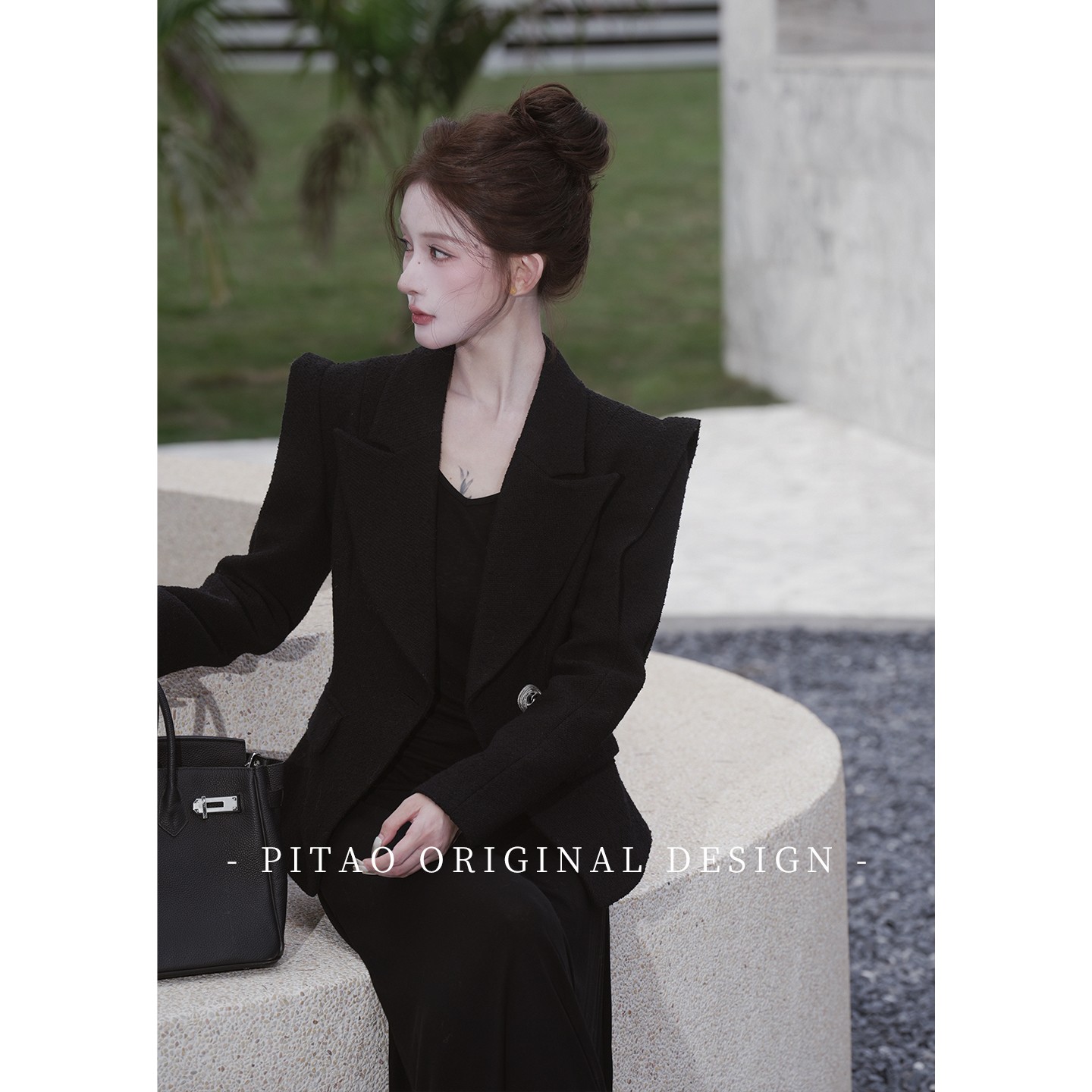 杜屁屁桃PITAO 原创【夜宴】秋冬季新款短款翻驳领西装上衣连衣裙