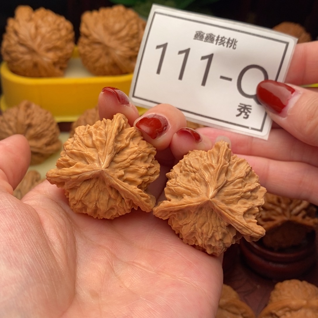 文玩核桃把件盘山奔38