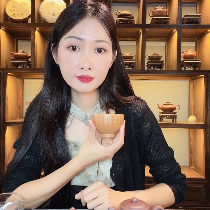 钰***瑞茶壶紫砂主人杯，段泥