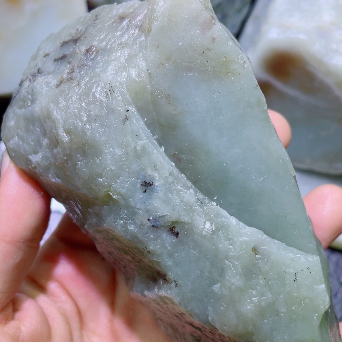 和田玉未镶嵌珠宝半成品